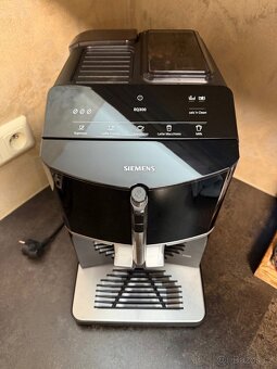 Automatický kávovar Philips Series 3200 LatteGo - 2