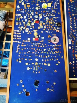 Prodám odznaky, pozůstalost. - 2