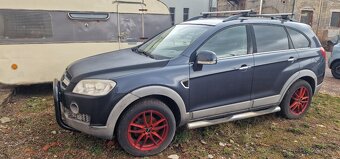 Chevrolet Captiva na díly. - 2