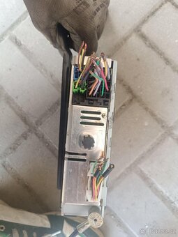 Espace IV rádio cabasse 06-10 - 2