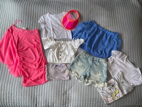 12) Balík dívčího oblečení vel. 134-140 - 2