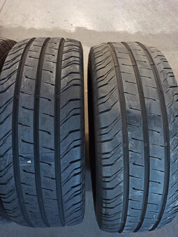235/65/16C Continental VanContact 115/113R - 2