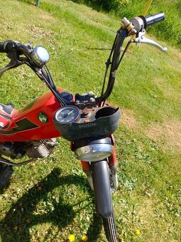 Moped (Babeta) - 2
