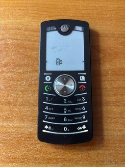 Motorola F3 - 2