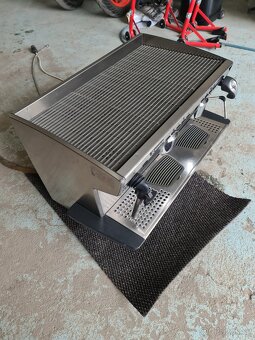 Kávovar Rancilio Classe 8 DE - 2