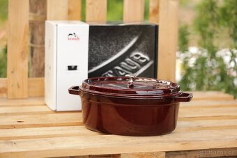 STAUB litinový hrnec oválný 33 cm 6,6 ltr - 2
