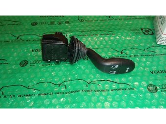 přepínač osvětlení a směrových světel Škoda Felicia do 0796 - 2