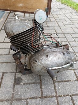 Čz 175 motor - 2