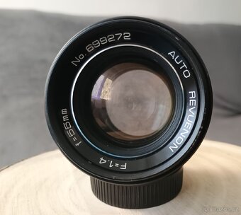 Auto Revuneon f1.4/55mm závit M42 - 2