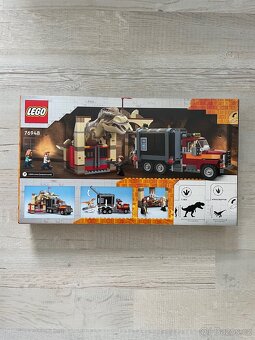 LEGO JURASSIC WORLD – T-Rex and Atrociraptor (76948) - 2