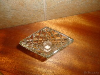 Stará váza / vázička V. Urban, čiré sklo ve stylu art deco - 2