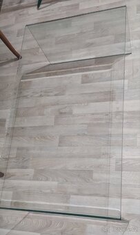 Skleněný konferenční stolek - 2