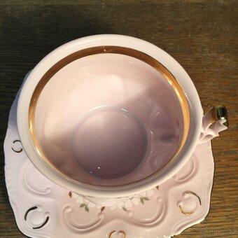 šálek růžový porcelán Chodov neobvyklý model Top stav - 2