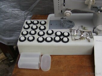 🔴Prodám. kufříkový šicí stroj - 2