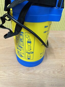 ruční tlakový postřikovač - 2