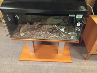 Prodám akvárium - terárium - 2