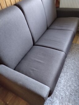 Prodám rozkládací pohovka s úložným prostorem - 2