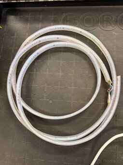 Philips Hue LightStrip Plus v4 - 2