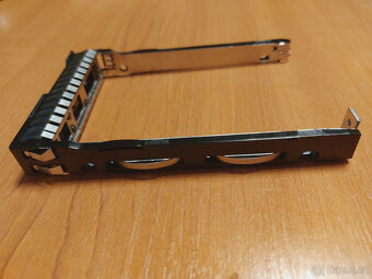 HPE HotSwap rámeček pro SATA/SAS 2.5" do serveru HPE G8/G9/ - 2