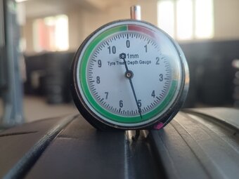 245/40 R18 GOODYEAR (1323) - 2