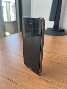 Iphone SE (A172) - 2