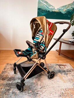 Stylový kočárek Cybex Platinum Mios - 2