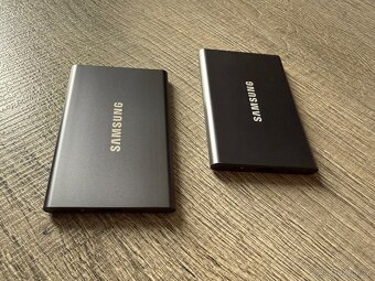 Samsung T7 500GB SSD - 2