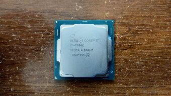 Intel Core I7-7700K 4C/8T - 2