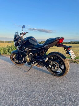 Yamaha XJ6 - 2