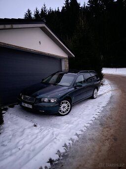 Volvo V70 2.4i 123kw - 2
