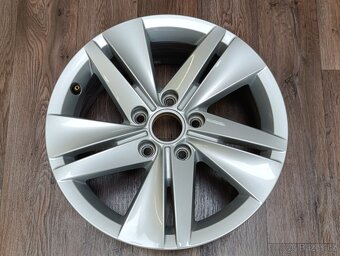 5x112 Volkswagen 7Jx16 ET48 NORFOLK číslo 5H0601025 alu - 2