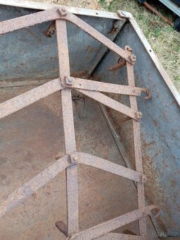 Staré brány za traktůrek a nebo čtyřkolku - 2