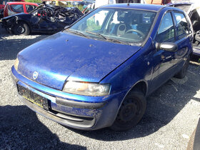 Fiat Punto 1,2i 2002 5dvéř - na díly - 2
