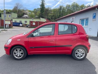 Toyota Yaris, 1,0 48kW, SERVISKA - 2