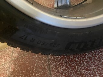 Kola originál Audi 225/50 R17+zimni pneu75% - 2