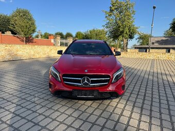 Mercedes-Benz GLA 200 D 4Matic - 2