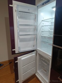Vestavná lednice Electrolux ENN2854COW - 2