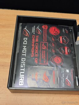 Asus Maximus IX Extreme, 6600k - delid, 8GB RAM - 2