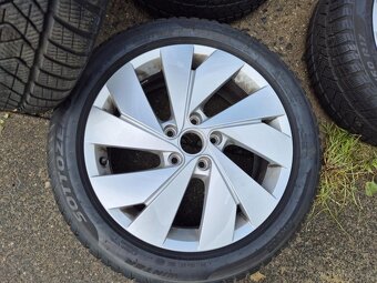 Zimní alu sada Volkswagen Golf R17 ET46 Pirelli - 2