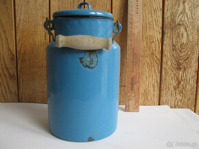 Retro plechové konvičky,stará žehlička po prababičce - 2