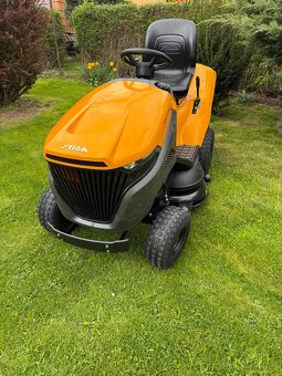 Zahradní traktor STIGA Estate 7102 H motor HONDA - 2