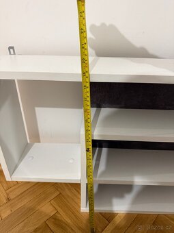 Nástěnná polička/regál - 2