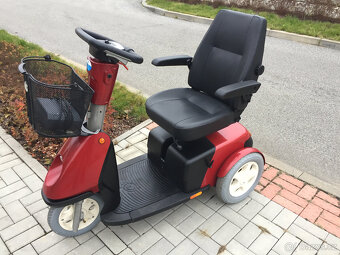Elektro skútr tříkolový vozík pro seniory - 2