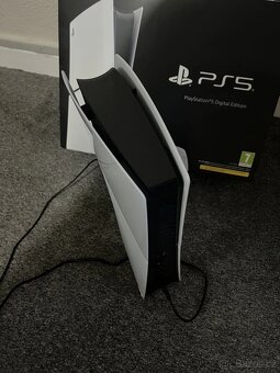 PlayStation 5 (Slim) Digital Edition - 2