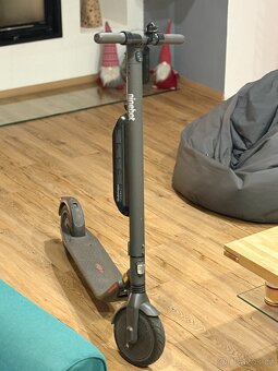 Koloběžka Ninebot Kickscooter E45E by Segway - 2