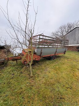 Samosběrací vůz na seno / slámu - 2
