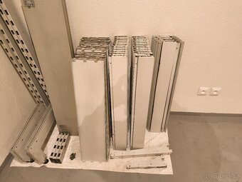 stavitelný regal - 2