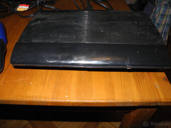 sony PS 3 + 4 hry - 2