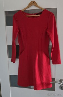Červené šaty zn. Mohito - 2