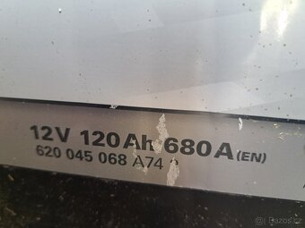 Autobaterie Varta - 2